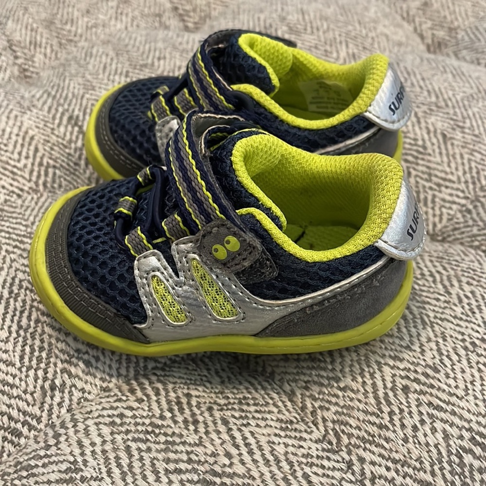 Stride Rite size 2 - Picture 3 of 5